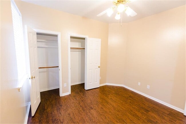 Building Photo - 314 Blossomwood Dr