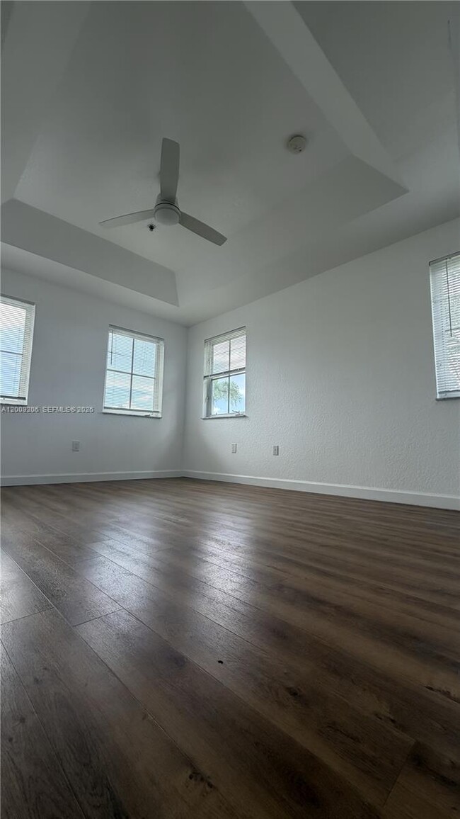 Building Photo - 4435 SW 160th Ave
