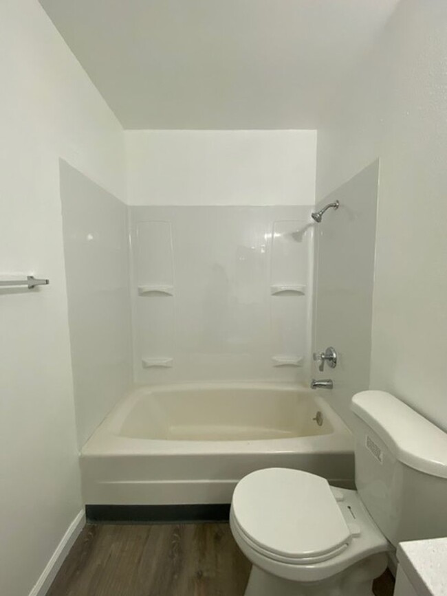 Building Photo - Completely Remodeled Colton Condo in Gated...