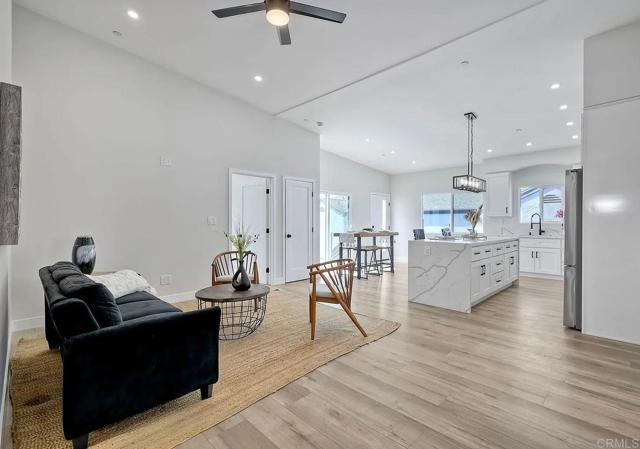 Building Photo - 573 Florida St