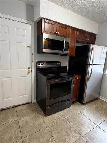 Building Photo - 905 Aspen Ct