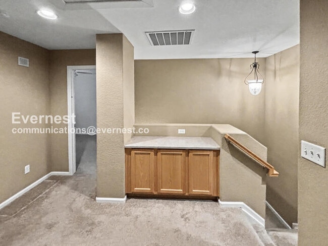 Building Photo - 10158 Autumn Blaze Trail