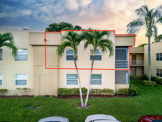 Building Photo - 509 Capri Dr