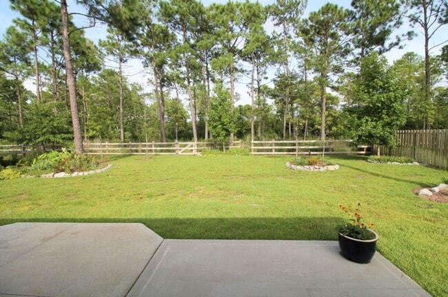 Building Photo - Great Home in Everett's Creek- 3Bed/2Bath with Fenced Yard