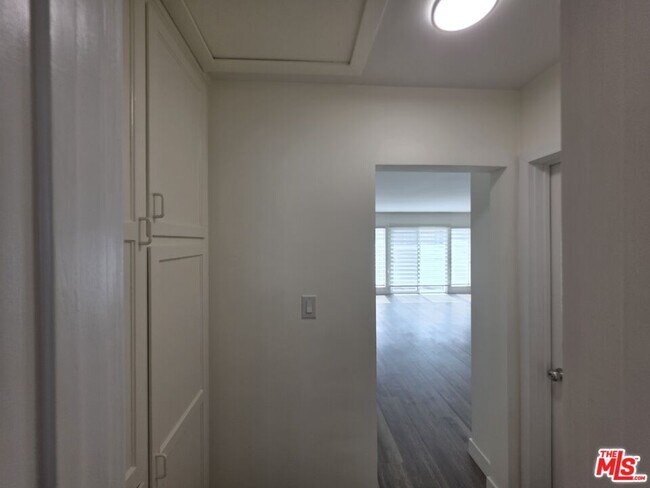 Building Photo - 7972 Norton Ave