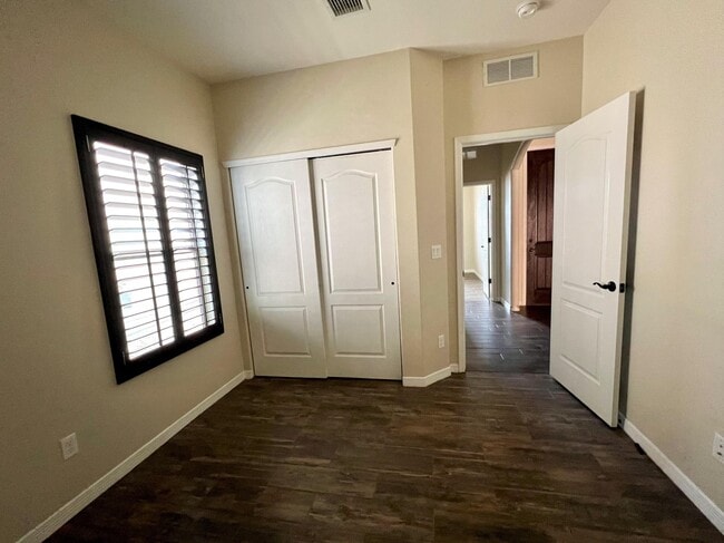 Building Photo - 14529 Smokey Point Dr