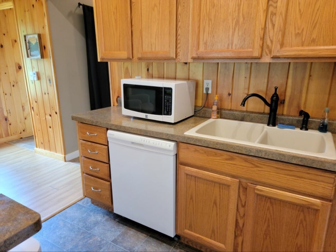 Kitchen - 2050 N Haze Rd
