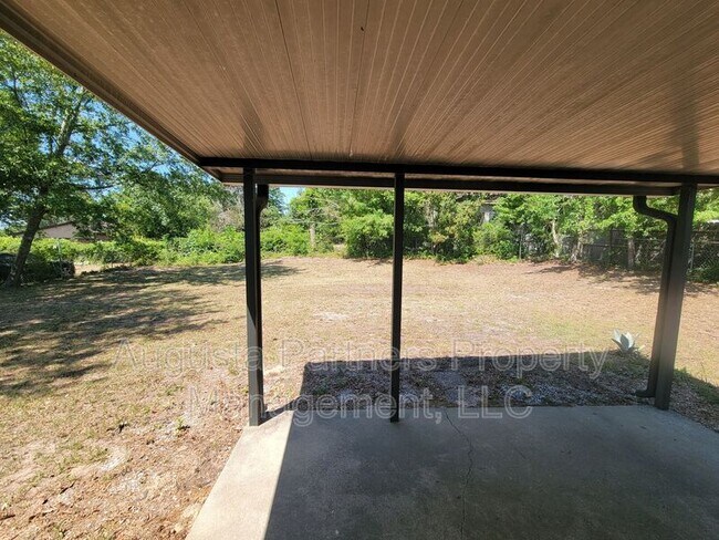 Building Photo - 2803 Ptarmigan Rd