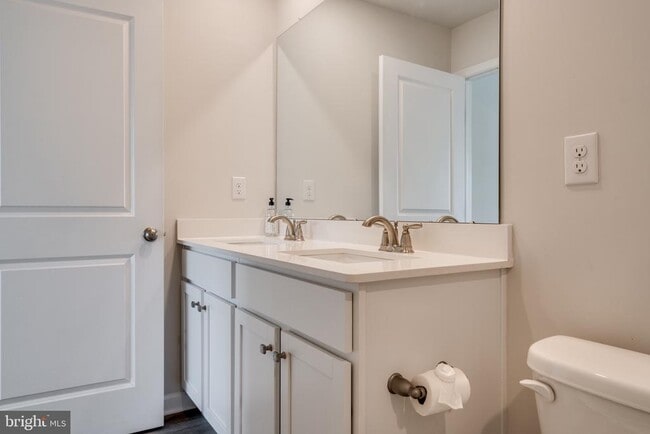 Building Photo - 69 Nelsons Wy