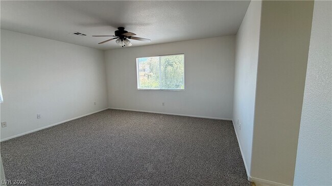 Building Photo - 2424 Predera Ave