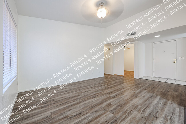 Building Photo - 14838 N 24th Dr
