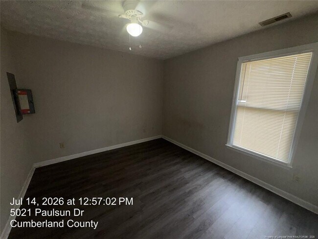 Building Photo - 5021 Paulsun Dr
