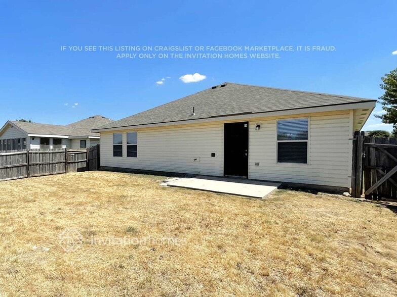 Building Photo - 14237 Cedar Post Dr