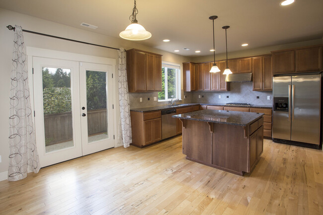 Building Photo - Beautiful 4 Bedroom in Bothell