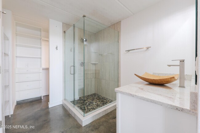 Building Photo - 275 1st St S