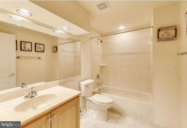Building Photo - 13309 Big Cedar Ln