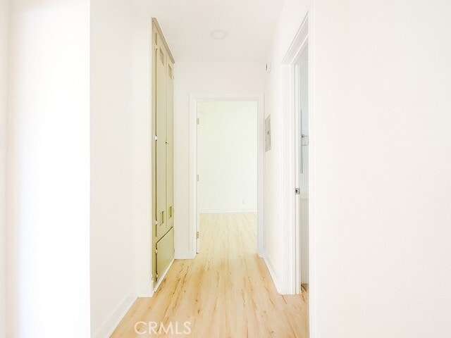 Building Photo - 2027 Vista Del Mar Ave