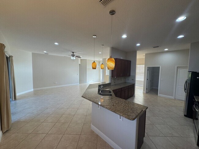 Building Photo - 1017 Donegal Dr