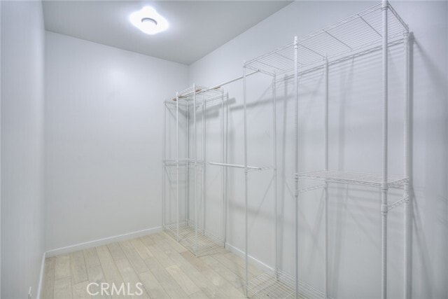 Building Photo - 470 Sycamore Glen