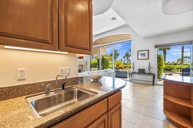 Building Photo - 48474 Vista Palomino