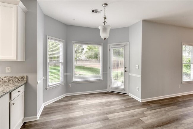 Building Photo - 355 Lamme Chase