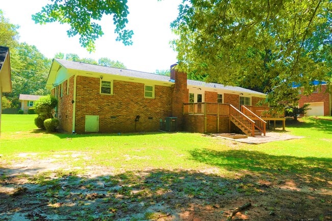 Building Photo - 115 Konnarock Cir