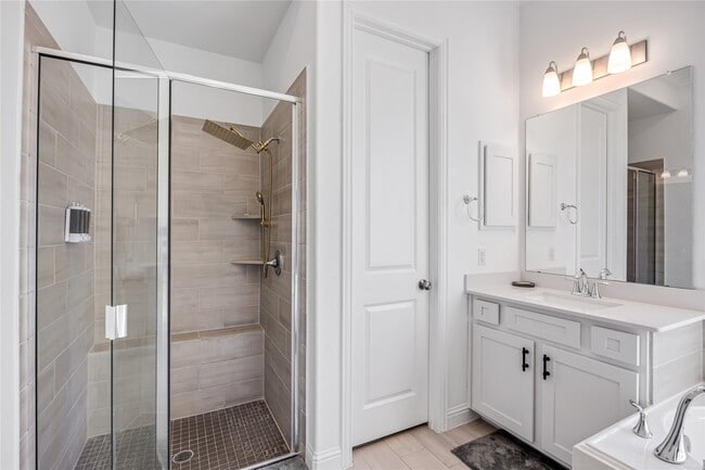 Building Photo - 23563 Red Juniper Ln