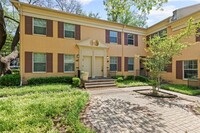 Building Photo - 4739 Bradford Dr