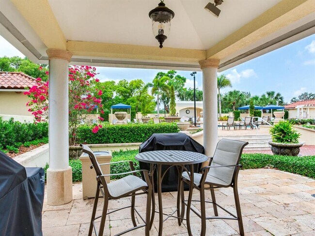 Building Photo - 4201 Bayshore Blvd