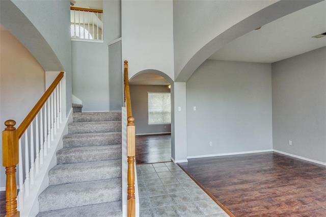 Building Photo - 3408 Oleander Dr