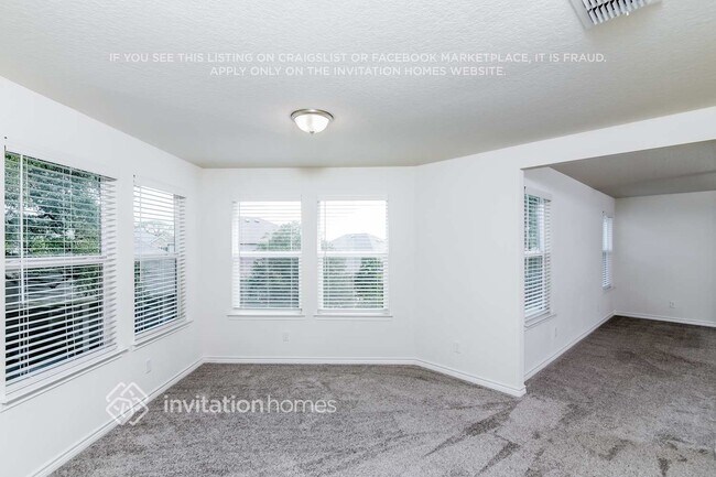 Building Photo - 5111 Escudero