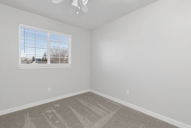 Building Photo - Welcome to Star! Great location 3 bed 2.5 Bath