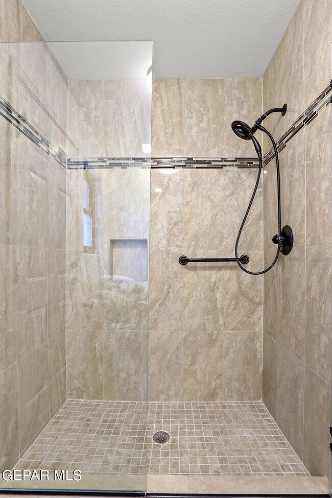 Building Photo - 1316 Hookridge Dr