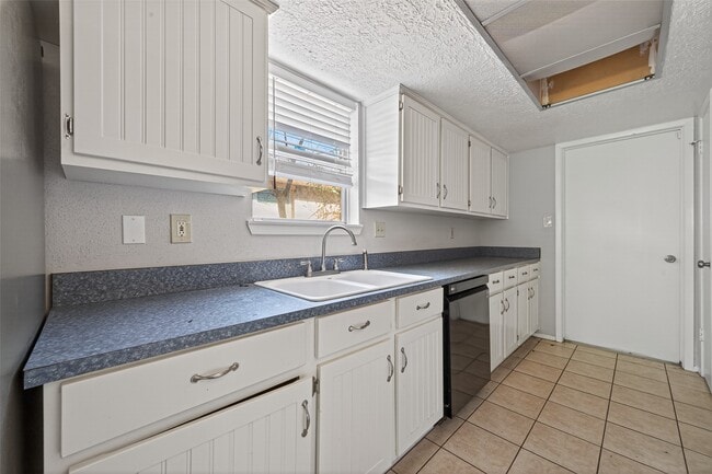 Building Photo - 23107 Bright Star Rd