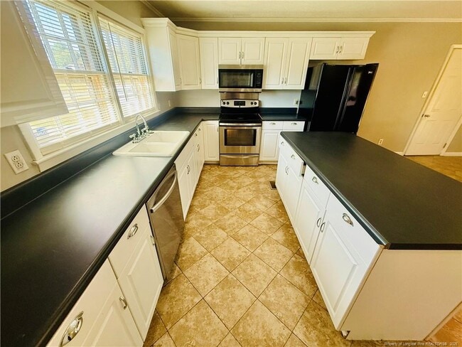 Building Photo - 491 Warmsprings Dr