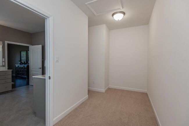 Building Photo - 2708 Brook Hill Ln