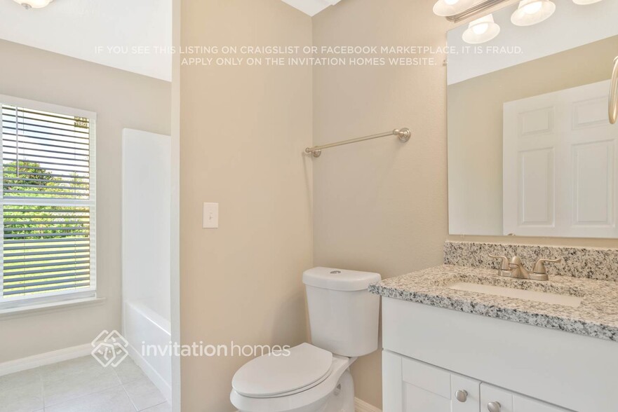 Building Photo - 906 Salerno Ct