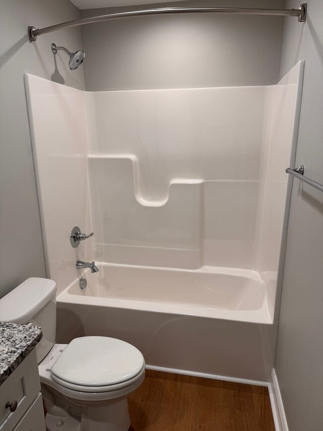 Building Photo - 2074