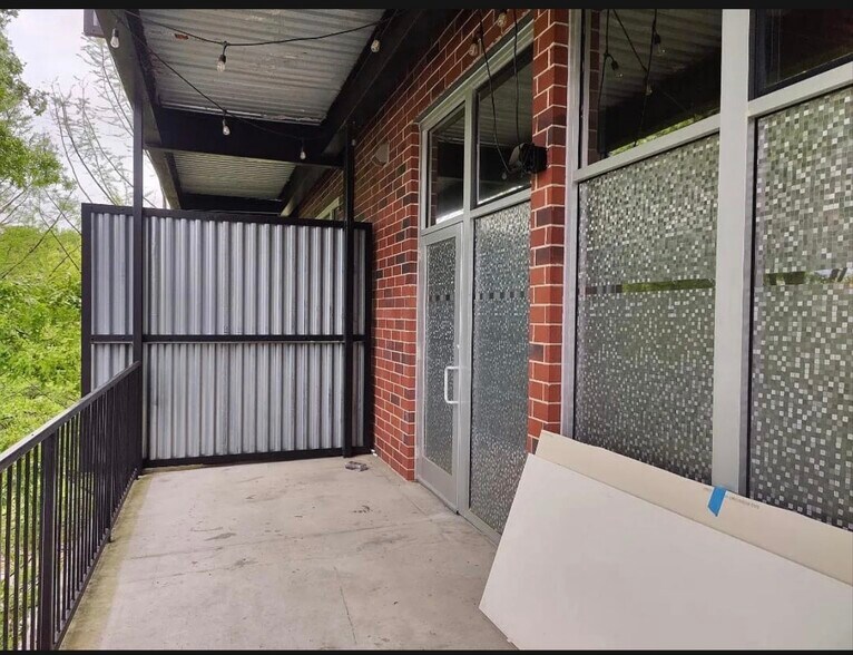 Balcony - 5200 Peachtree Rd