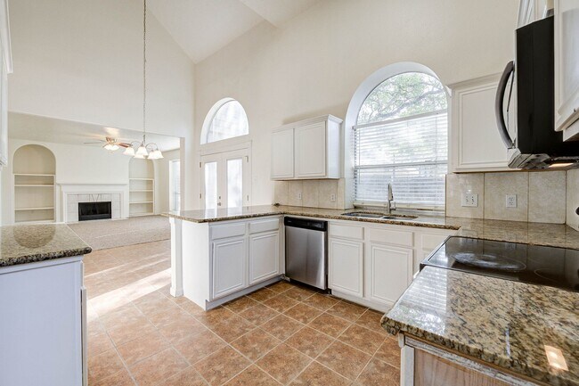 Building Photo - 1326 Chesterpoint Dr