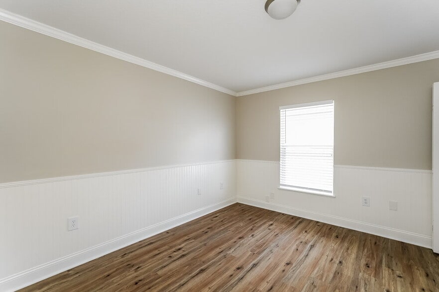 Building Photo - 11312 Ivy Flower Loop