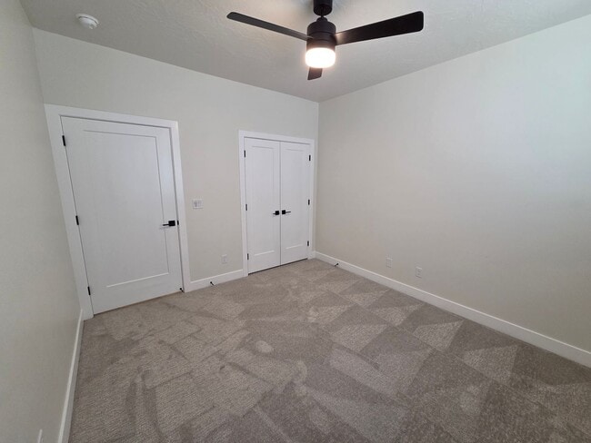 Building Photo - VIEWS from EVERY ROOM!