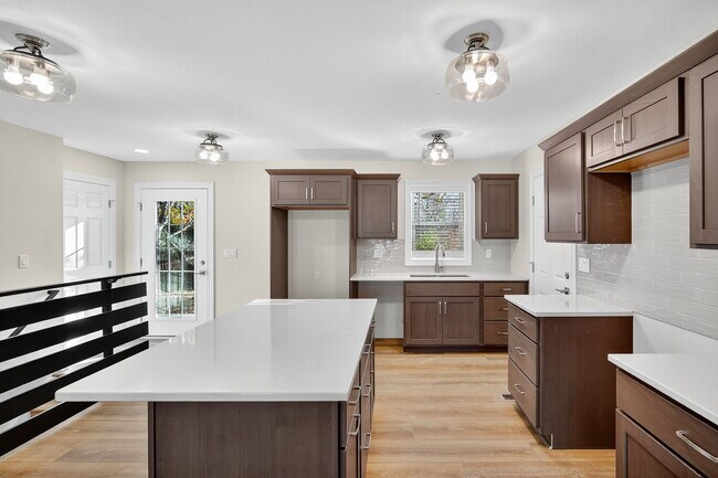 Kitchen - appliances on order - 5428 Norris St