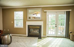 Building Photo - 306 W Park Dr