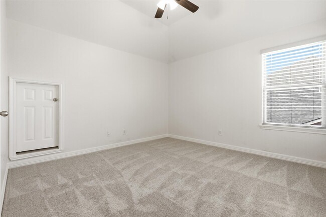 Building Photo - 16919 Talisker Ct