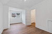 Building Photo - 1528 Ridge Ave