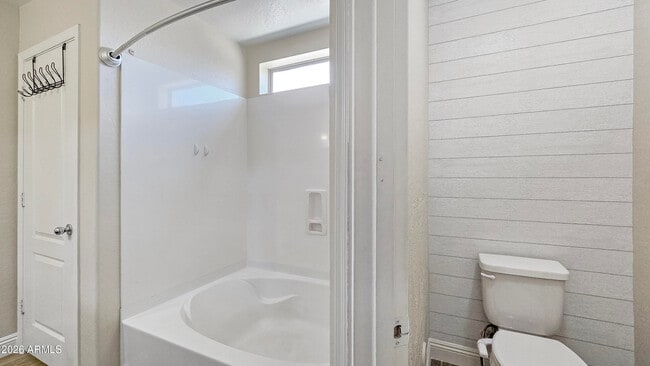 Building Photo - 25673 W Northern Lights Way