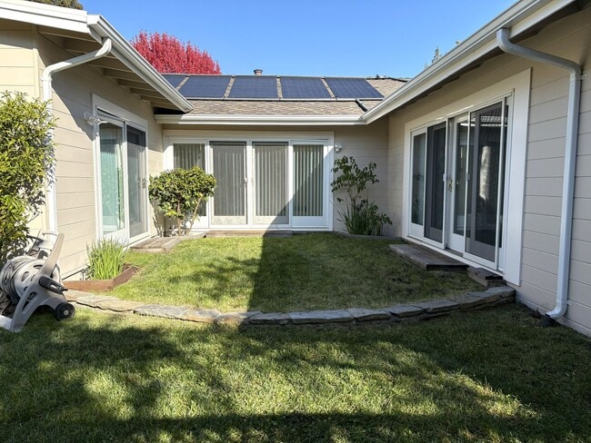 Building Photo - Beautiful Palo Alto Home with In-Law Suite, Central AC & Heated Pool