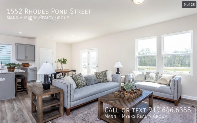 Building Photo - 1552 Rhodes Pond St