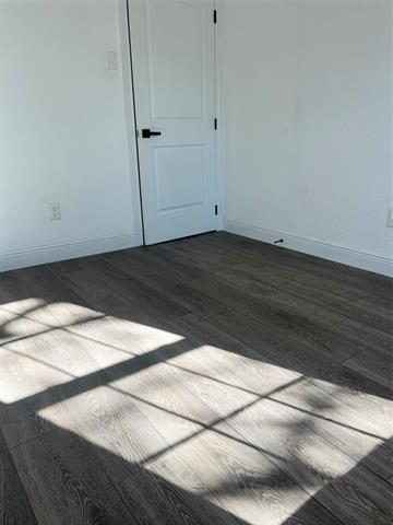 Building Photo - 15140 Oakwood Ln